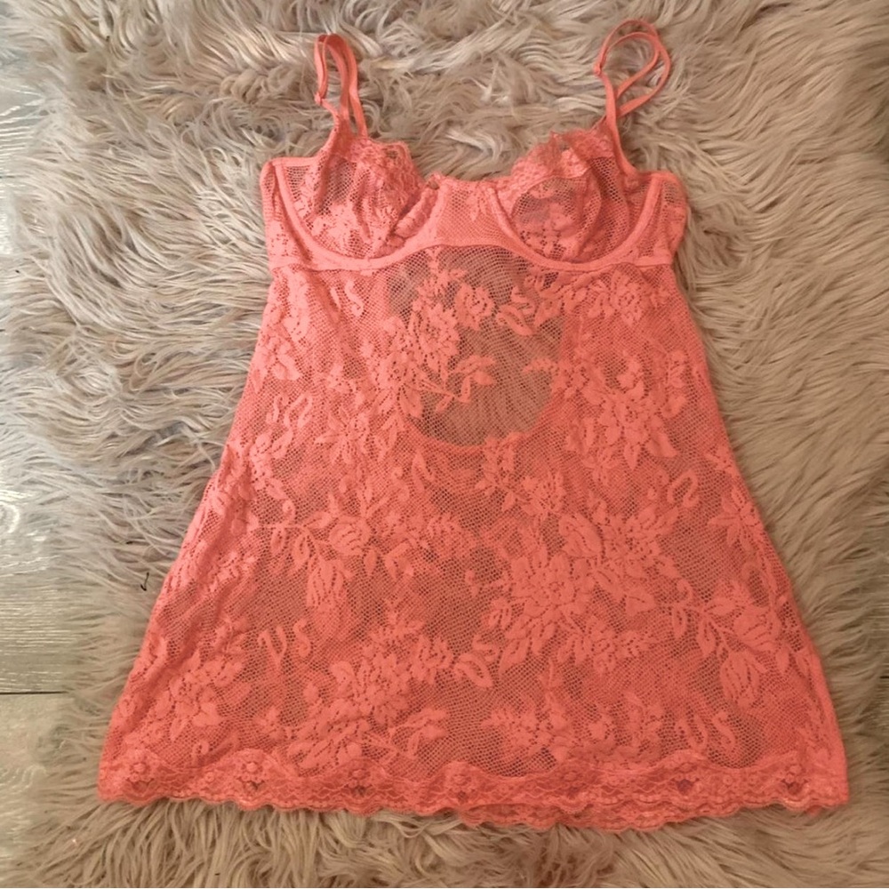 Vintage Y2K Victorias Secret slip in coral pink - size small